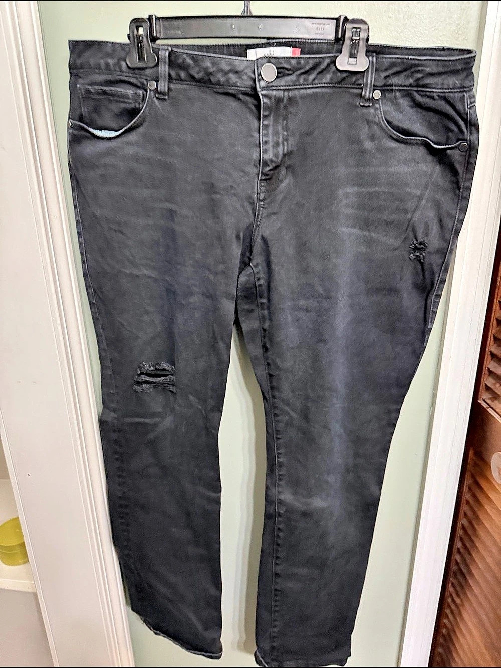 CAbi Slim Boyfriend Distressed Gray Skinny Jeans Waist 16
